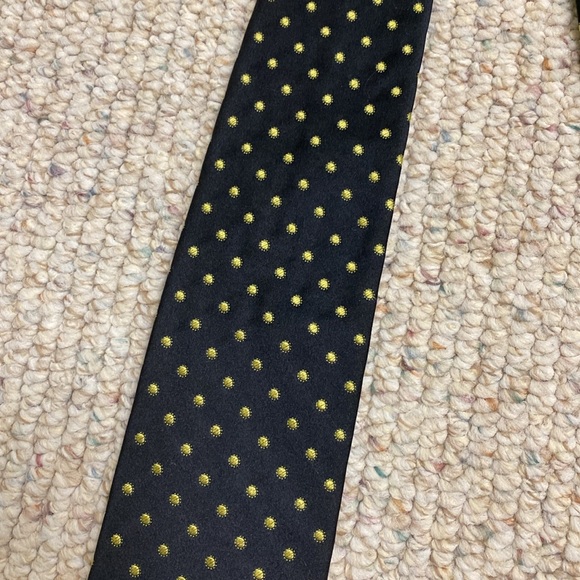 Hugo Boss tie - Picture 2 of 3